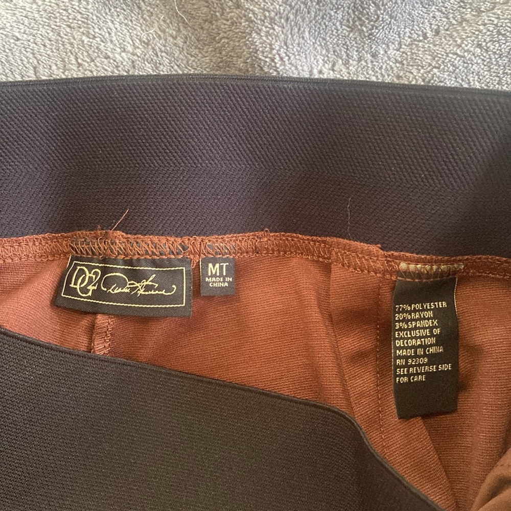 DG2  by Diane Gilman Ponte Knot pull on pants - Picture 3 of 4